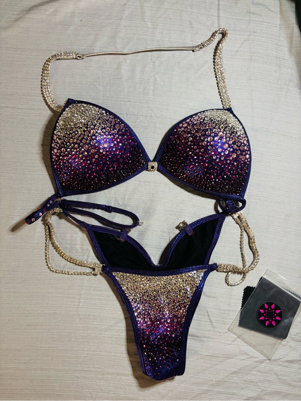 Muscle dazzle custom physique & figure bodybuilding rhinestone competition suit